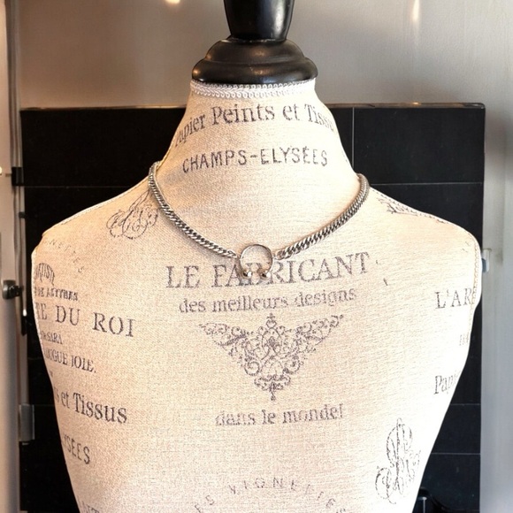 Modern Curb Chain Necklace with Circular Septum Centerpiece Sleek Sexy Witchy - Picture 4 of 15